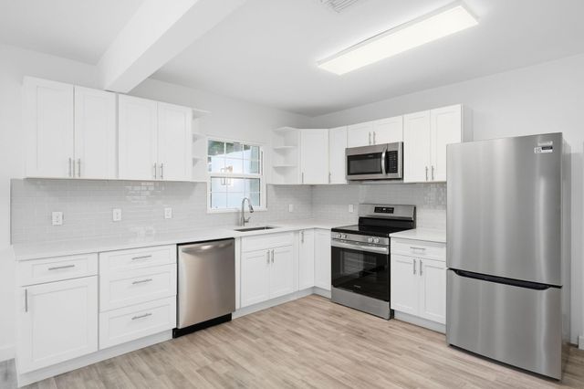 5203 N FLAGLER Drive, West Palm Beach, FL 33407