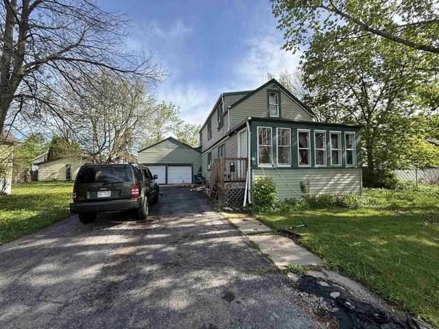 316 OXFORD AVENUE, Oshkosh, WI 54901