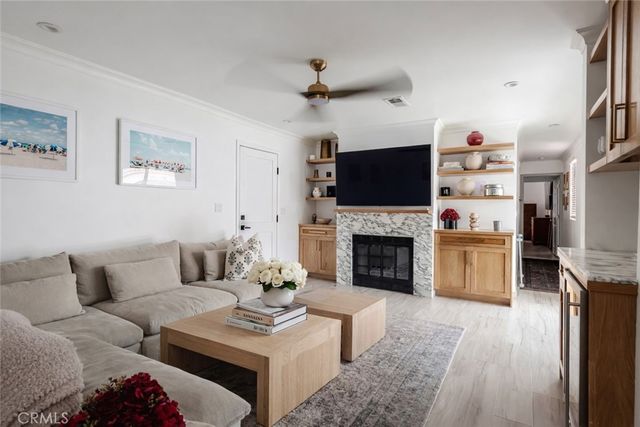 4922 W 137th Street, Hawthorne, CA 90250