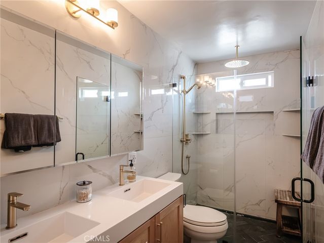4922 W 137th Street, Hawthorne, CA 90250