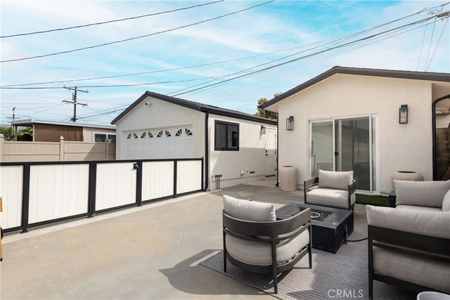 4922 W 137th Street, Hawthorne, CA 90250
