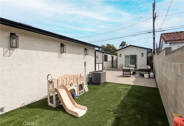 4922 W 137th Street, Hawthorne, CA 90250