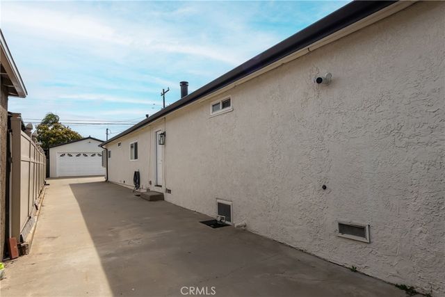 4922 W 137th Street, Hawthorne, CA 90250