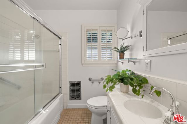 3621 Longview Valley Road, Sherman Oaks, CA 91423