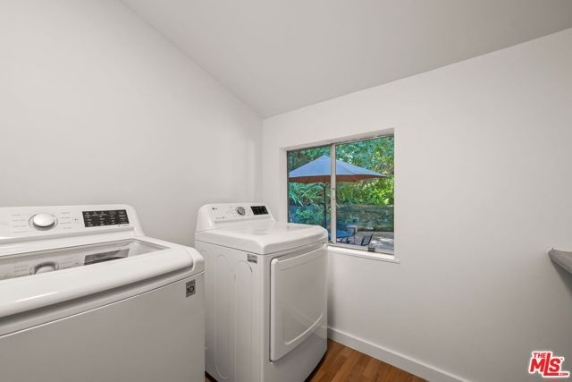 3621 Longview Valley Road, Sherman Oaks, CA 91423