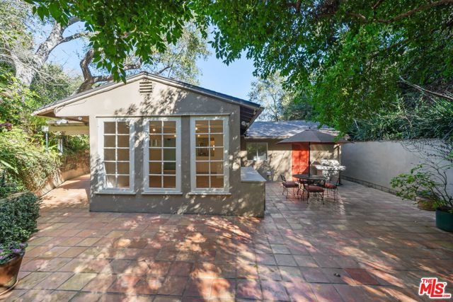3621 Longview Valley Road, Sherman Oaks, CA 91423
