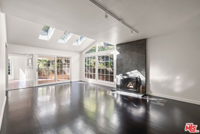 3621 Longview Valley Road, Sherman Oaks, CA 91423