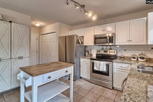 471 S Woodside Parkway, West Columbia, SC 29170