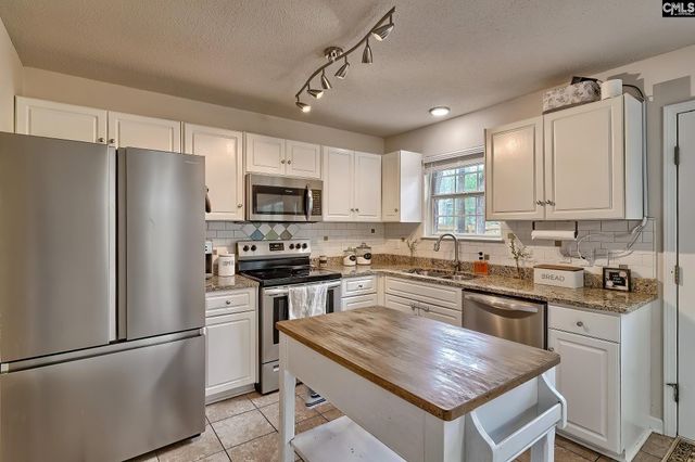 471 S Woodside Parkway, West Columbia, SC 29170