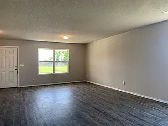 3318 S Bayou Alley, Fayetteville, AR 72701