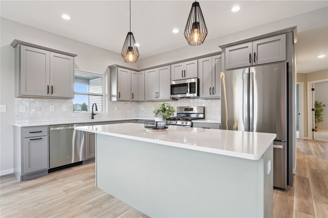 1289 Covered Wagon Drive, Iowa City, IA 52245