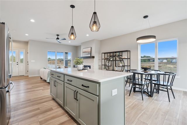 1289 Covered Wagon Drive, Iowa City, IA 52245