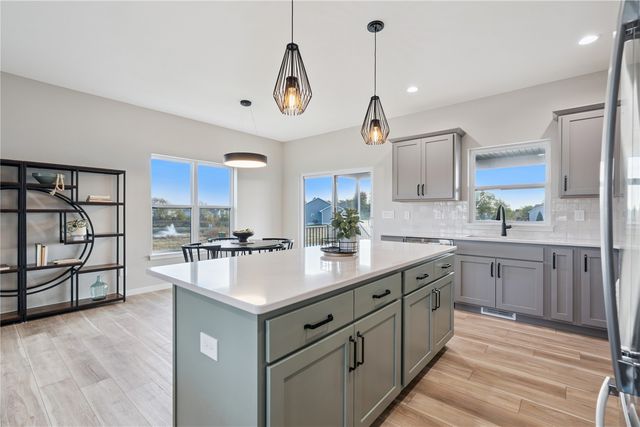 1289 Covered Wagon Drive, Iowa City, IA 52245