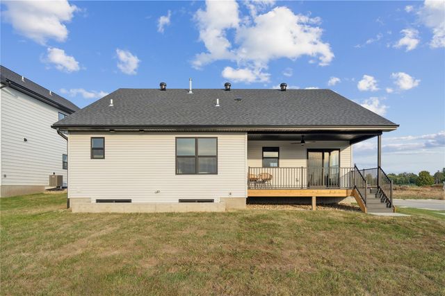 1289 Covered Wagon Drive, Iowa City, IA 52245