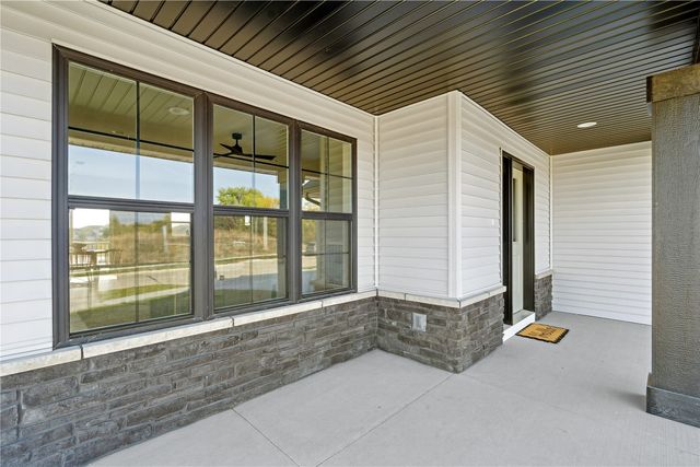 1289 Covered Wagon Drive, Iowa City, IA 52245