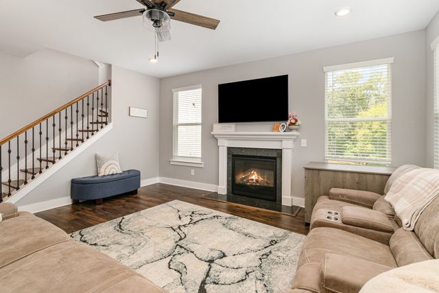 203 Caroline Way, Mount Juliet, TN 37122