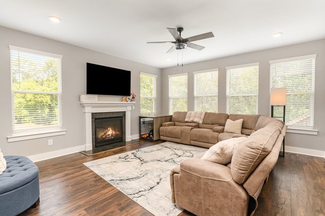 203 Caroline Way, Mount Juliet, TN 37122