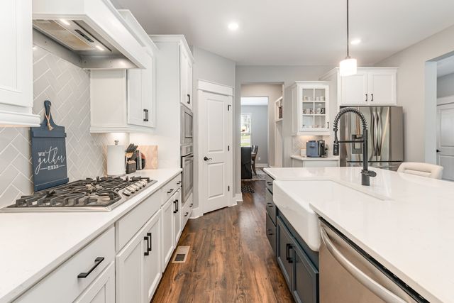 203 Caroline Way, Mount Juliet, TN 37122