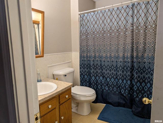 21 MANOR Drive, Park View, IA 52748