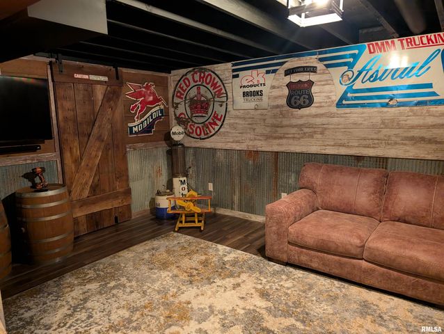 21 MANOR Drive, Park View, IA 52748