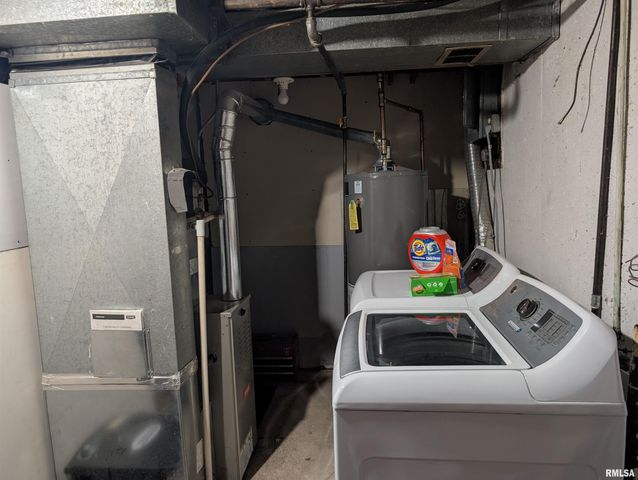 21 MANOR Drive, Park View, IA 52748