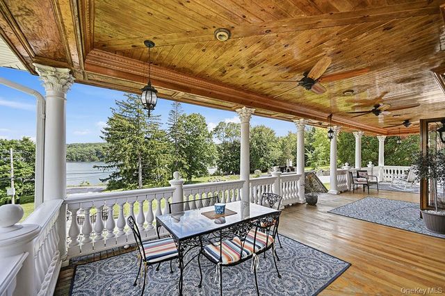 7 Lake Avenue, Monroe, NY 10950