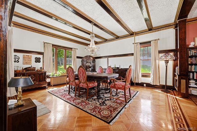 7 Lake Avenue, Monroe, NY 10950