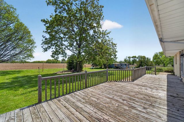 1169 Highway 120, Burlington, WI 53105