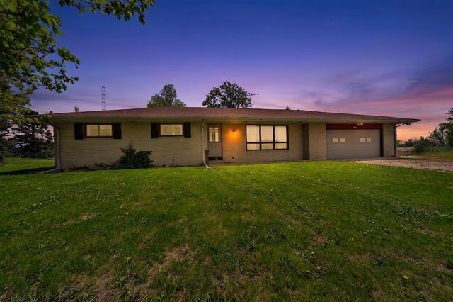 1169 Highway 120, Burlington, WI 53105