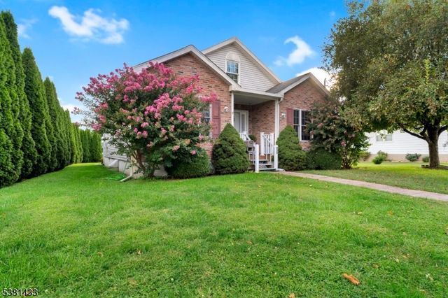 930 Wilbur Ave, Phillipsburg Town, NJ 08865