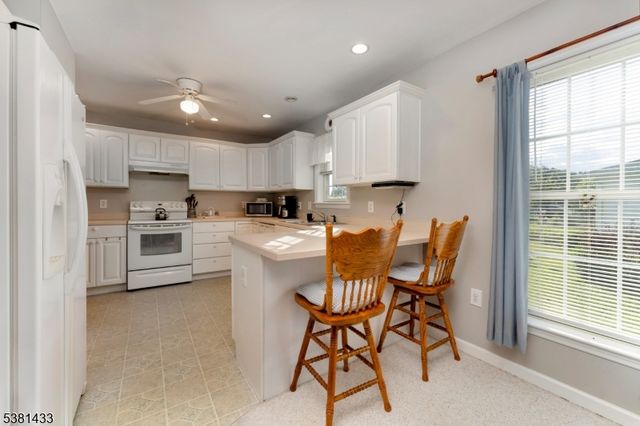 930 Wilbur Ave, Phillipsburg Town, NJ 08865