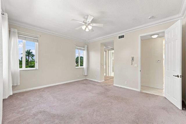 4619 Poinciana St Apt 7A, Lauderdale By The Sea, FL 33308