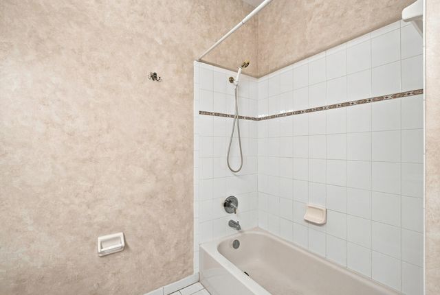 4619 Poinciana St Apt 7A, Lauderdale By The Sea, FL 33308