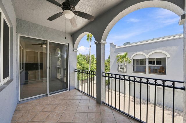 4619 Poinciana St Apt 7A, Lauderdale By The Sea, FL 33308