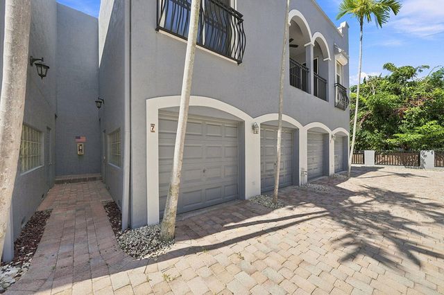 4619 Poinciana St Apt 7A, Lauderdale By The Sea, FL 33308
