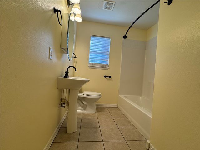 910 NW A Street 1, Bentonville, AR 72712