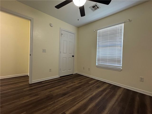 910 NW A Street 1, Bentonville, AR 72712