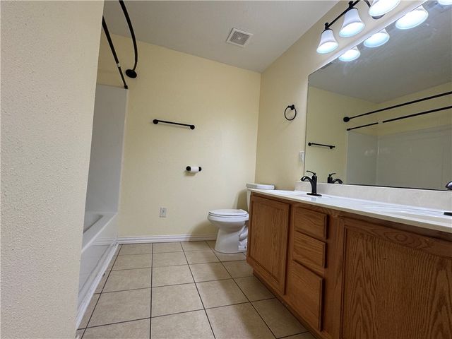 910 NW A Street 1, Bentonville, AR 72712