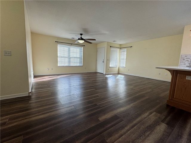 910 NW A Street 1, Bentonville, AR 72712