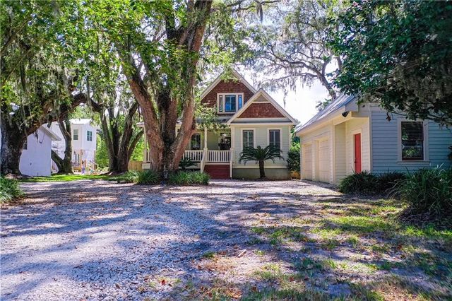104 Youngwood Drive, St Simons Island, GA 31522