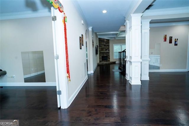 1045 WESBOUROUGH PL, Alpharetta, GA 30004