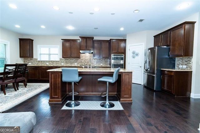 1045 WESBOUROUGH PL, Alpharetta, GA 30004