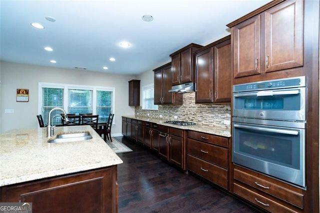 1045 WESBOUROUGH PL, Alpharetta, GA 30004