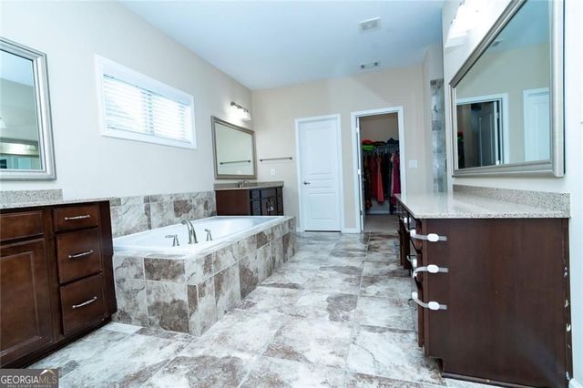 1045 WESBOUROUGH PL, Alpharetta, GA 30004