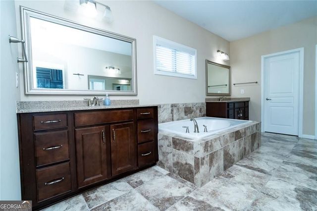 1045 WESBOUROUGH PL, Alpharetta, GA 30004