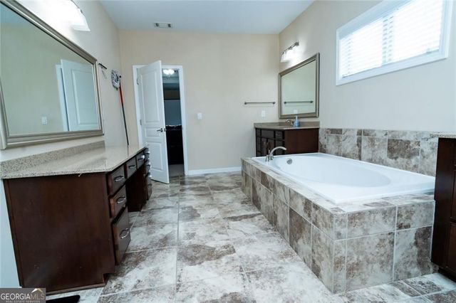 1045 WESBOUROUGH PL, Alpharetta, GA 30004