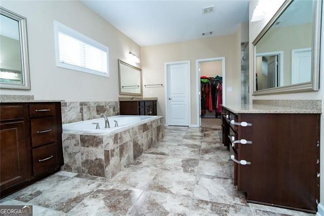 1045 WESBOUROUGH PL, Alpharetta, GA 30004