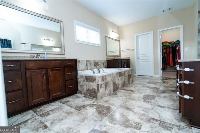 1045 WESBOUROUGH PL, Alpharetta, GA 30004