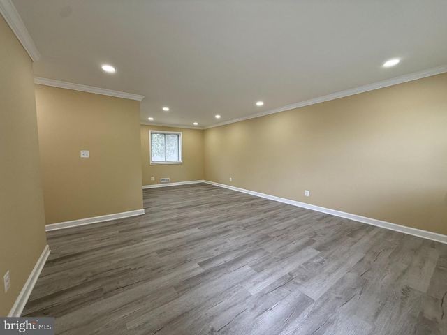 6909 DIGBY RD, Gwynn Oak, MD 21207