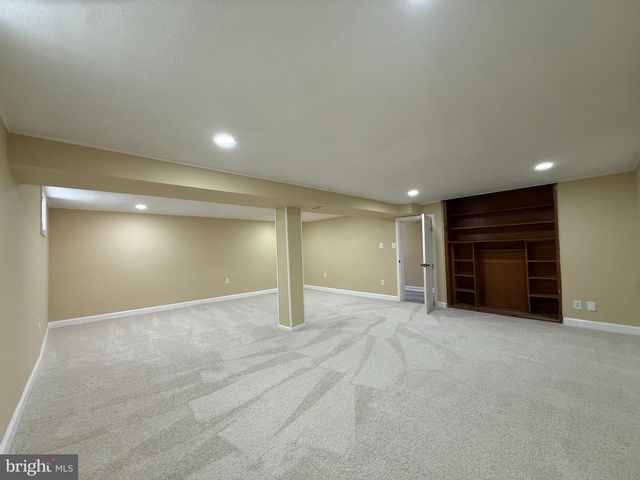 6909 DIGBY RD, Gwynn Oak, MD 21207